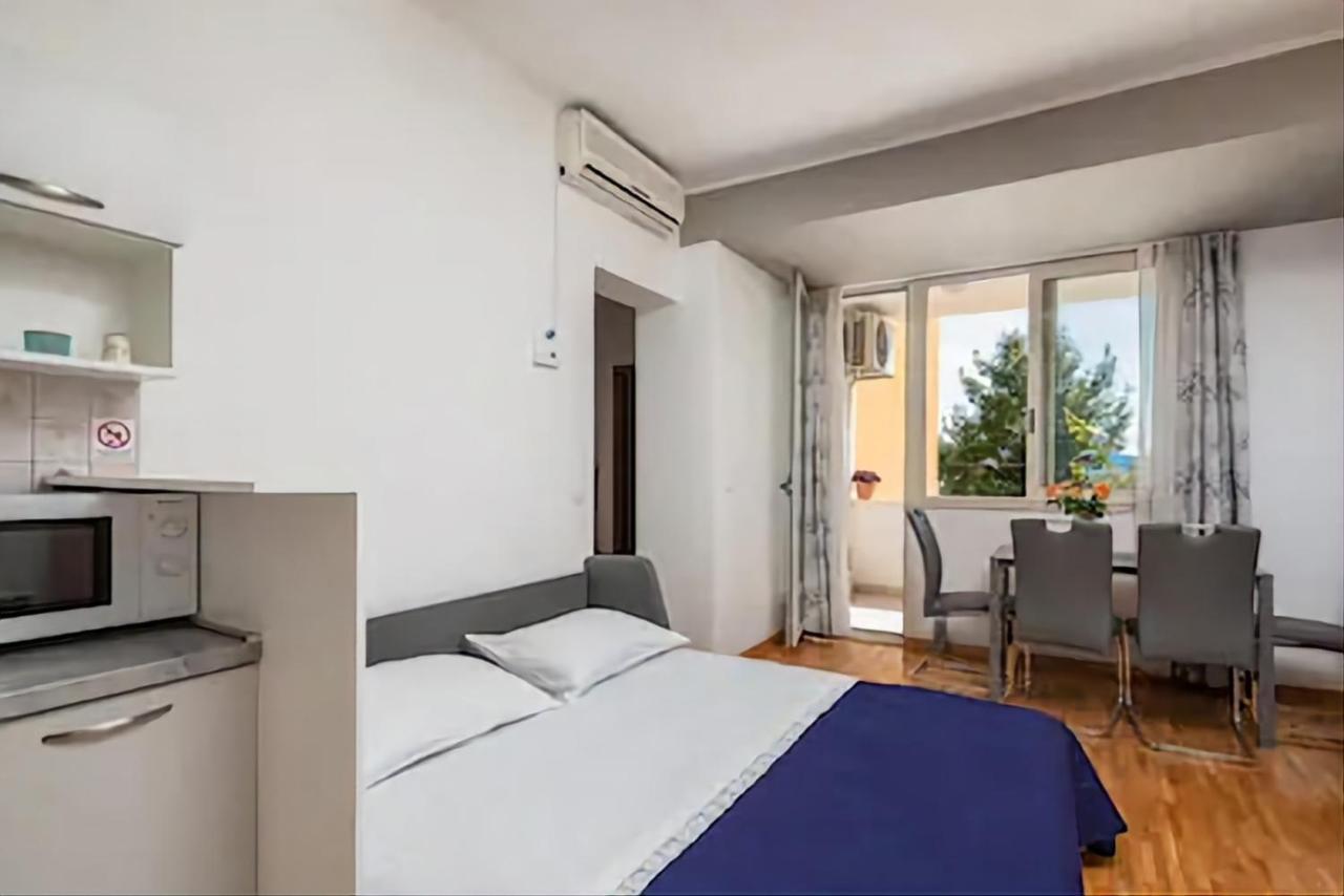 Marinero Apartment Krilo Bagian luar foto